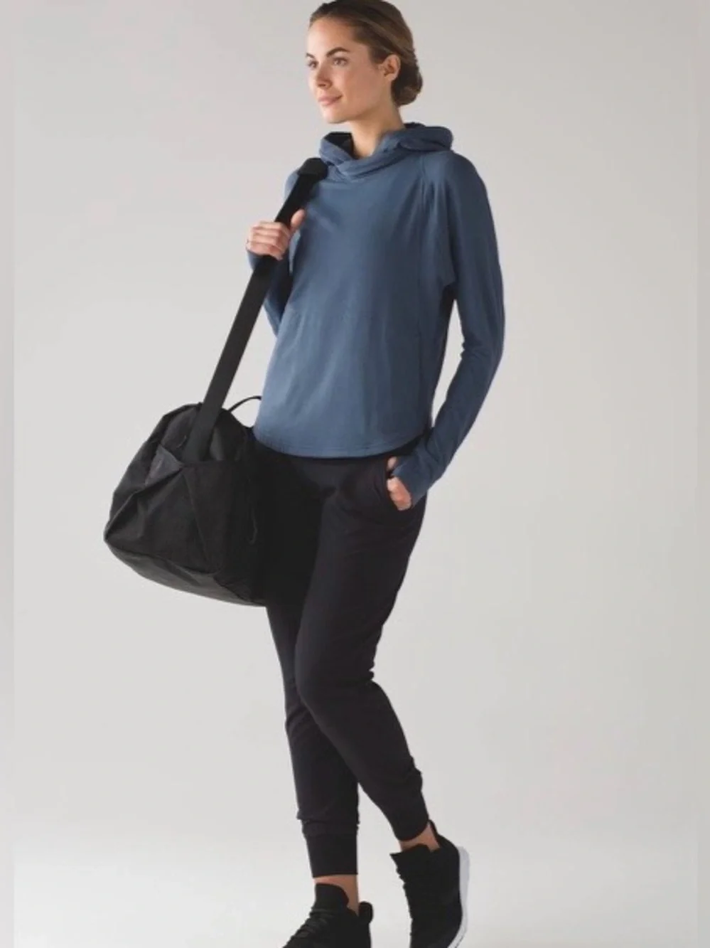 Lululemon - Pick Up The Pace Long
Sleeve - Astro Blue - Picture 2 of 11